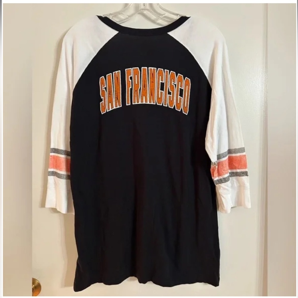 47 Brand San Francisco Giants Black & Cream Sweetheart neck Henley (3/4 sleeve)
